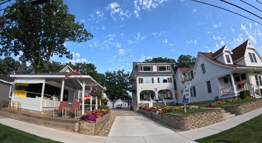 Sunset Inn - Image 1
