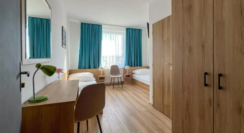 RS Motel - Image 1