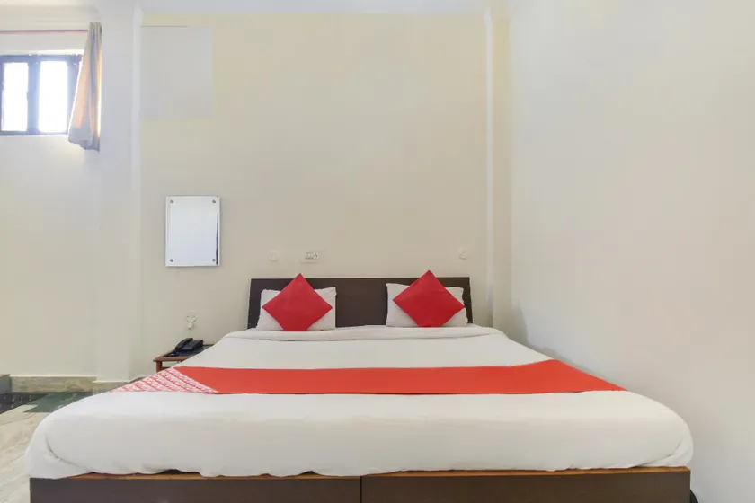 Hotel O Shree Laxmi Palace - Image 1