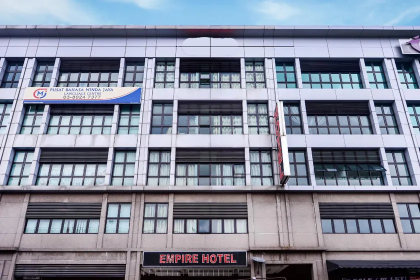 KL Empire Hotel USJ - Image 1