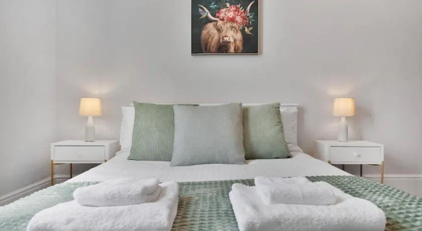 WhiskAwayHomes - Shaw Street - Apartment 6 - Image 1