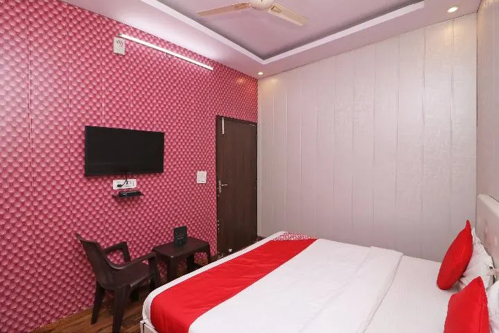 Hotel O Adb - Image 1