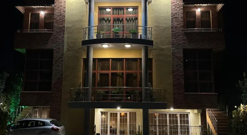 Edisem Hotel - Image 1