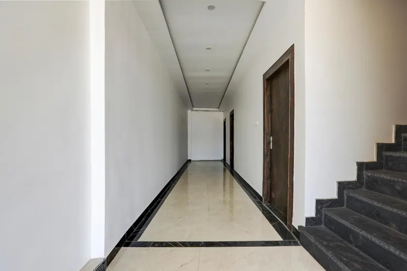 Hotel O GRAND HOTEL - Image 1
