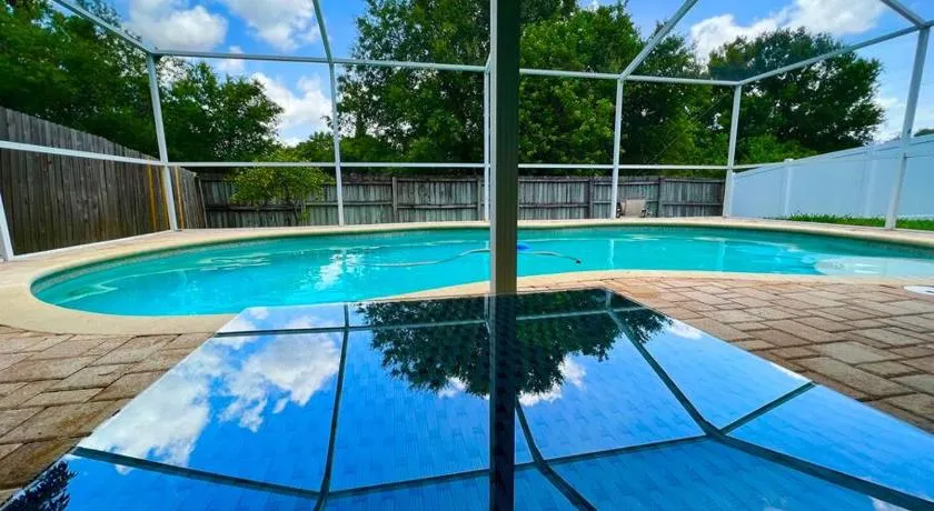 Tampa Getaway Pool House - Image 1