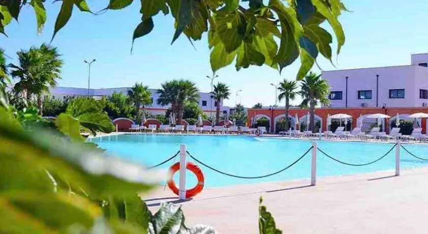 Villa Ginkò 10 posti Letto Torre Lapillo Resort 900 Mt dal Mare - Image 1