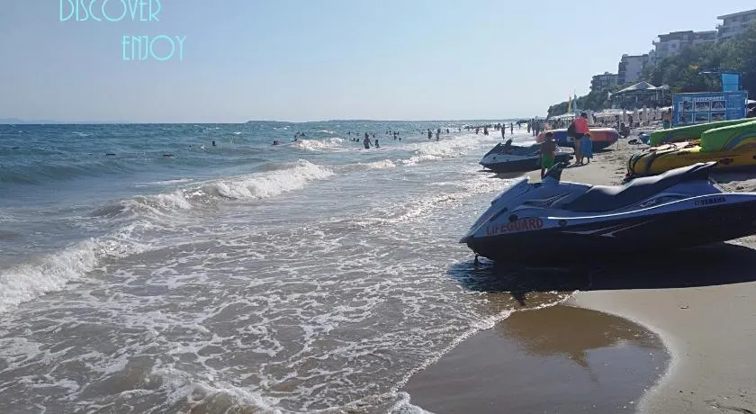 FortNoks Luxury on the Beach - Image 1