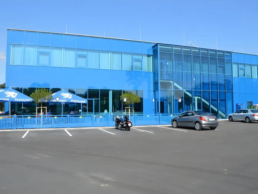 Turmöl Hotel - Image 1
