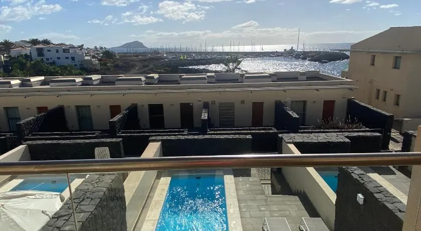SUN BAY VILLAS APARTMENT - Image 1
