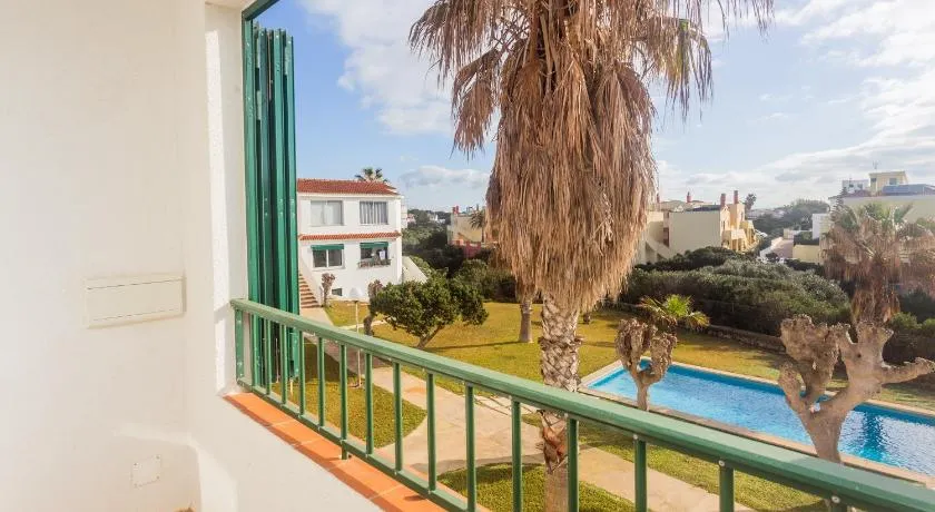 Apartment mit Garten, Terrasse und Pool | Gartenblick - Image 1