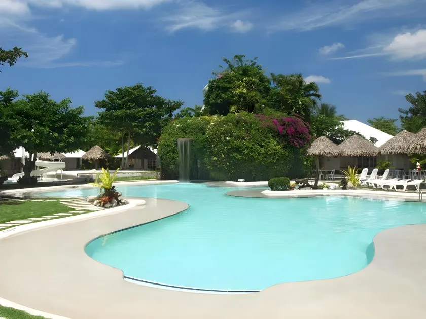 Almont Inland Resort - Image 1