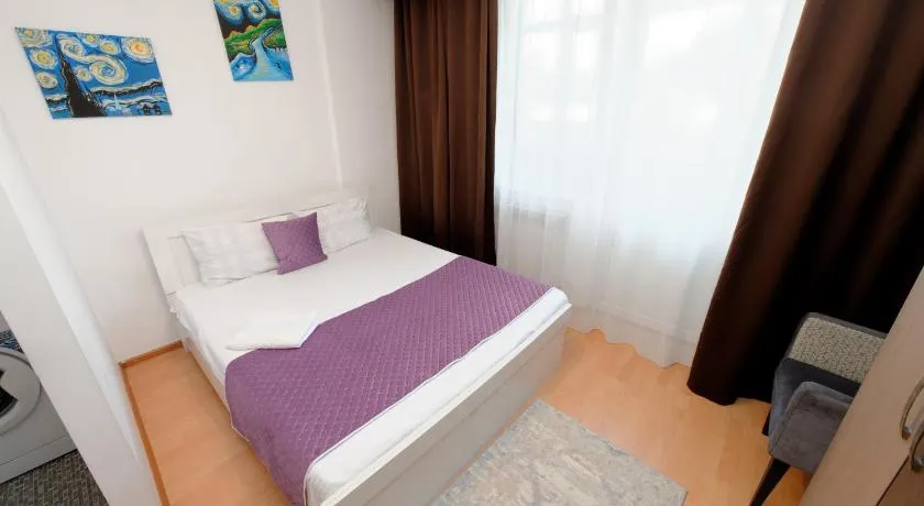 Aparthotel Almarent - Image 1