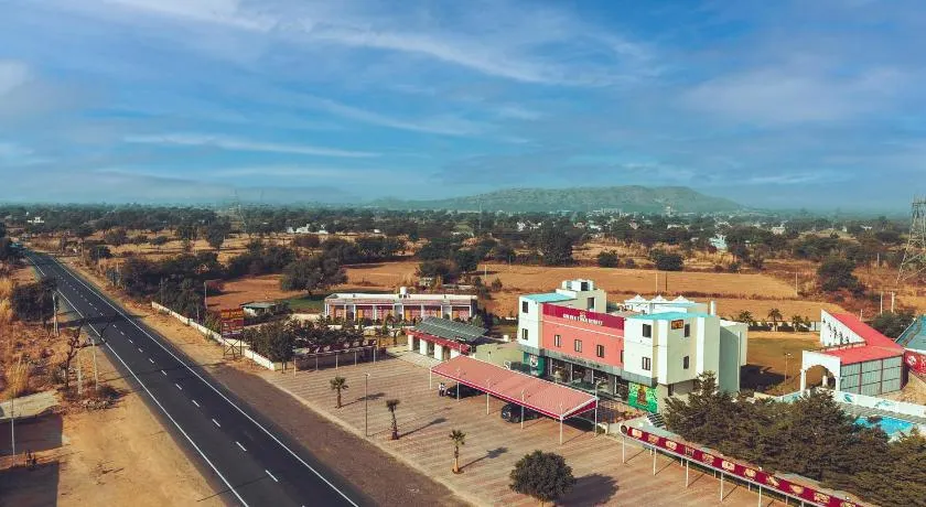 Golden Tiger Resort - Image 1