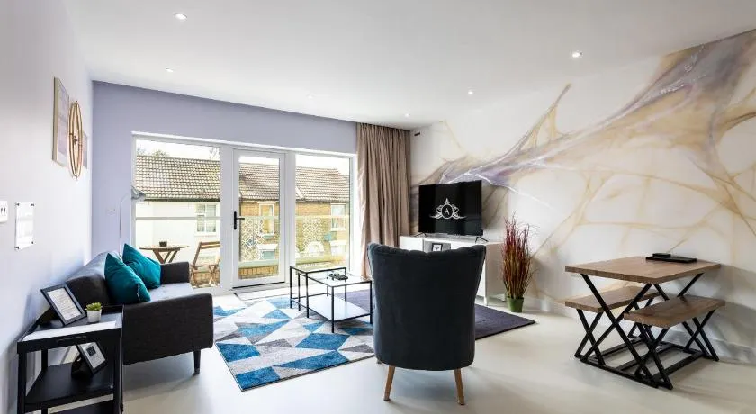 Grain to Tilbury Workers November Stays - Apartment 4 - Image 1