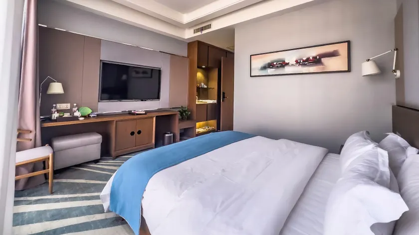 Jiulong Hot Spring Holiday Hotel - Image 1