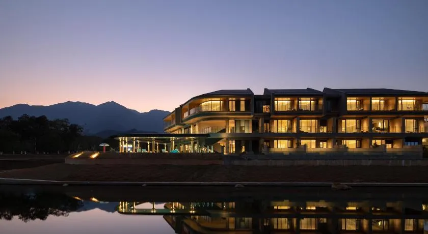 QianLi Zou Danqi Fuxi Pan Hotel - Image 1