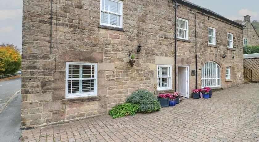 The Coach House - Image 1