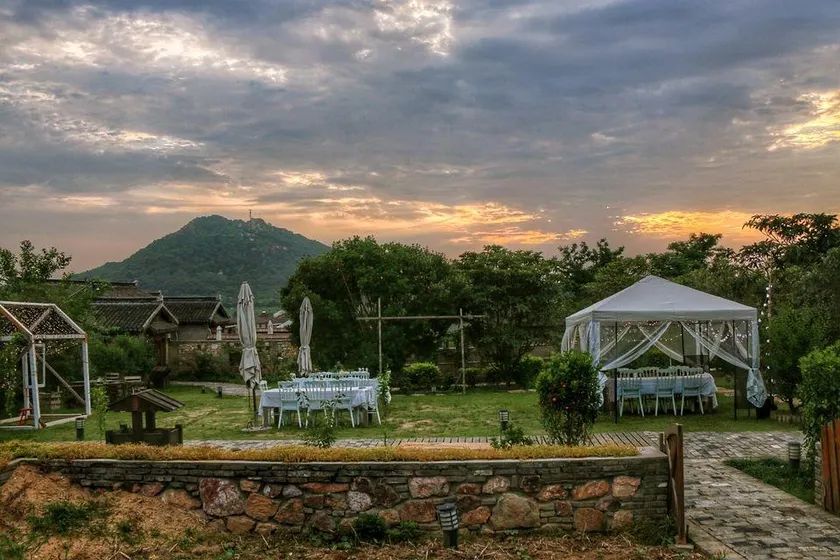 MOUNTAIN  VILLA - Image 1