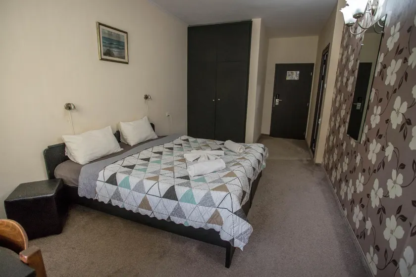 Park Hotel Ivailo - Image 1