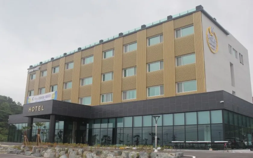 Gangjin K-Stay Tourist Hotel - Image 1