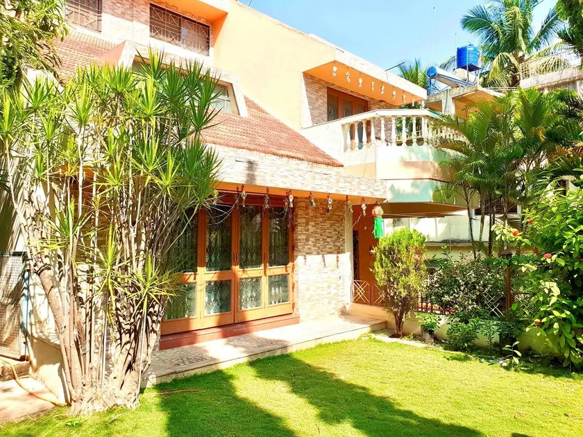 Sai Villa (spacious 4bhk luxury villa with Garden) - Image 1