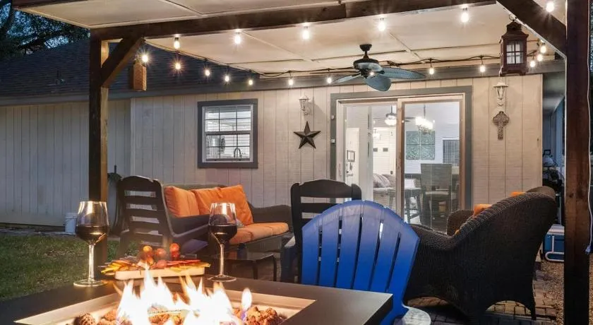 Larnie's Casa - Image 1