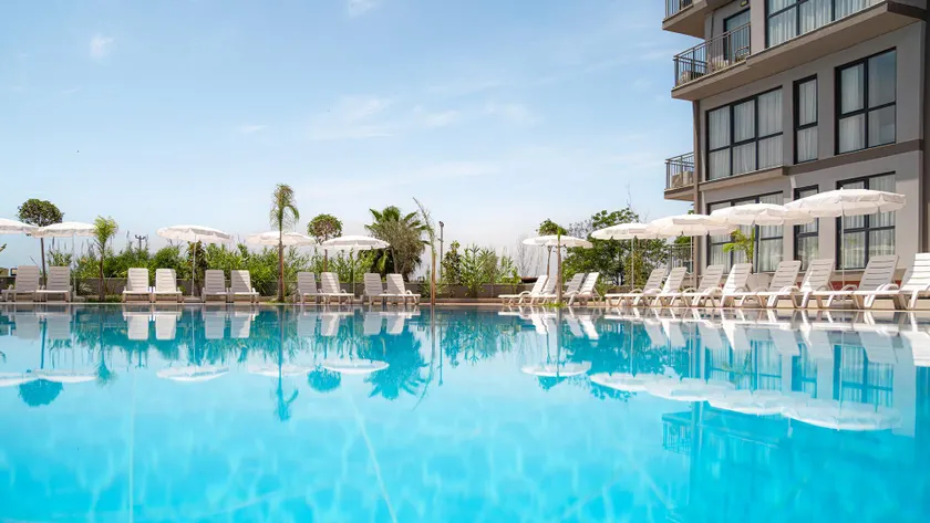 Laristone Suite Spa Hotel - Image 1