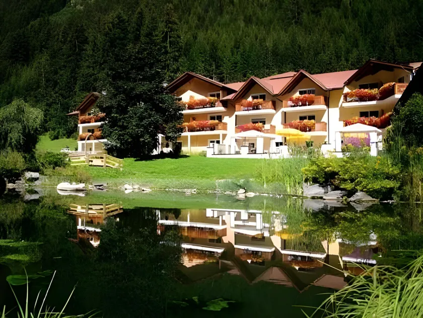 Mons Silva Private Luxury Chalets - Image 1