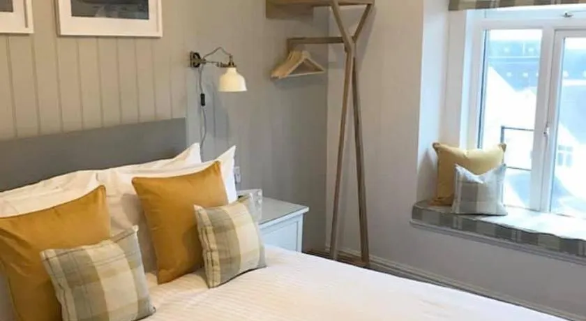 Glenthorne Guest House - Image 1