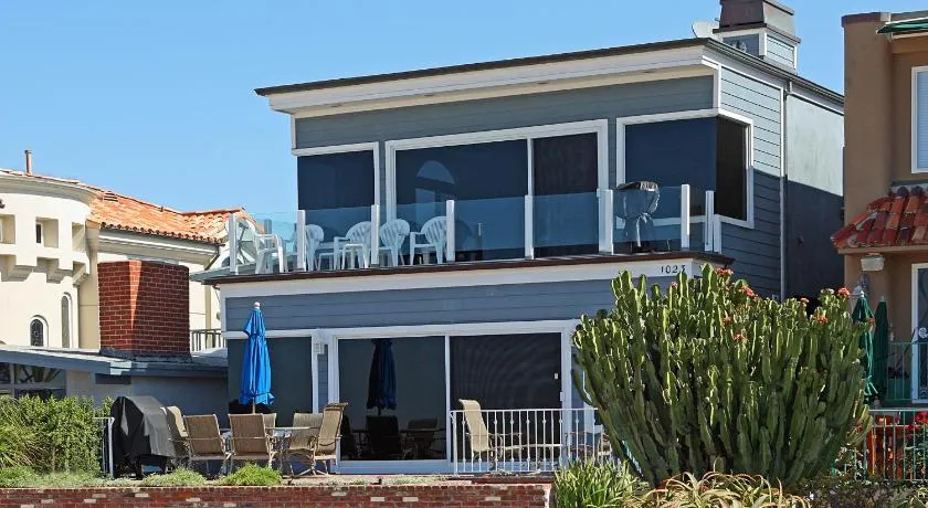 1023 E Balboa B - Image 1