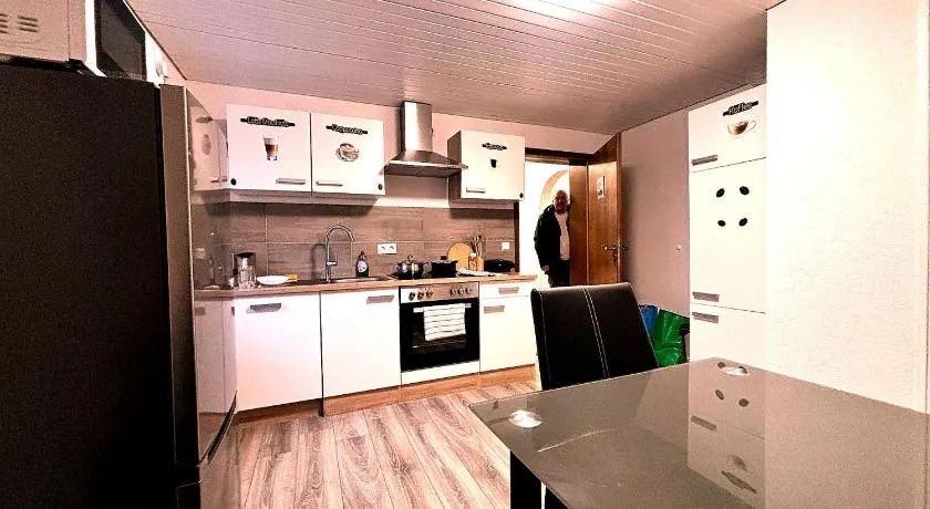 Room4U - Image 1