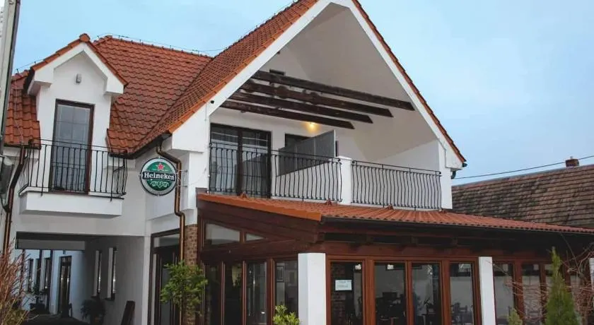 Il Galeone hotel - Image 1