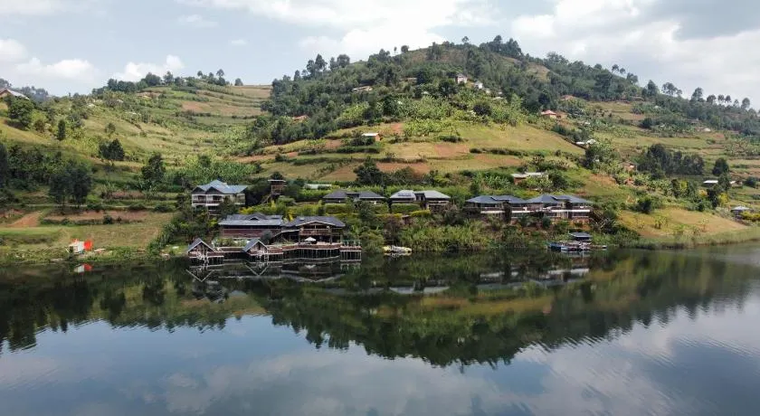 Lake Bunyonyi Rock Resort - Image 1