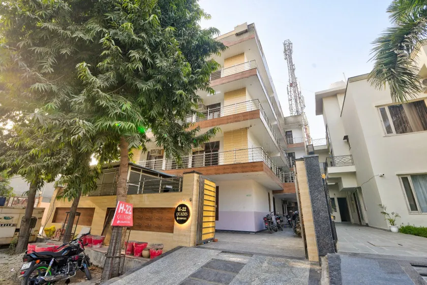 Hotel Quadis 51 - Image 1