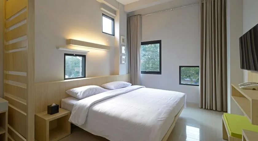 Arjuna Hotel Batu City - Image 1