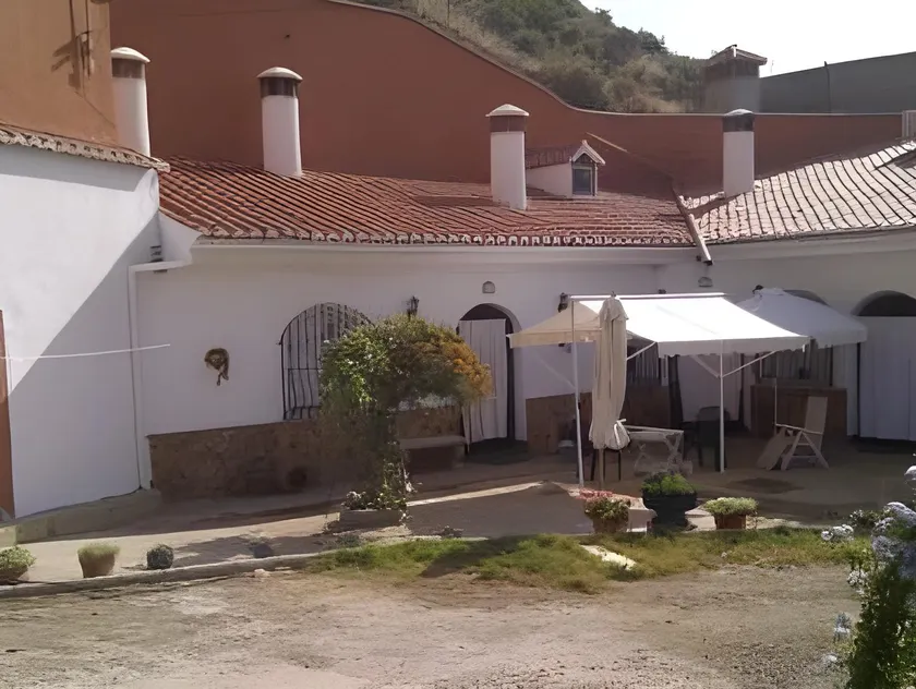 Apartamentos Horno y Casa De Dulce - Image 1