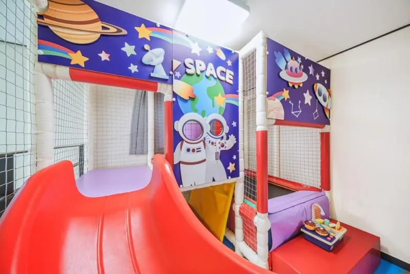 Chilgok Sky Star Kids Poolvilla - Image 1