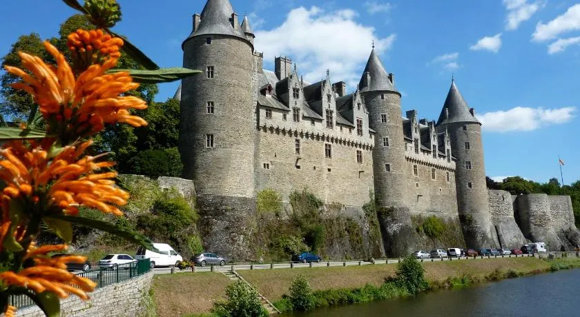 JOSSELIN CHURCH VIEW . - Image 1