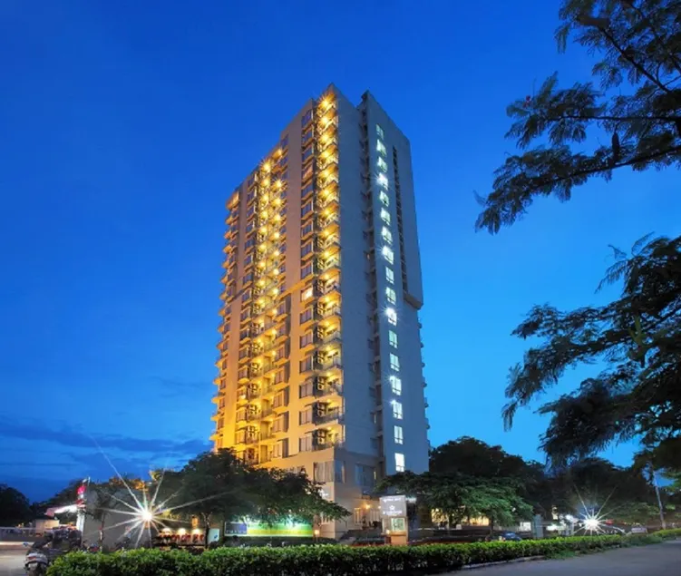 Starlit Suites Bangalore - Image 1