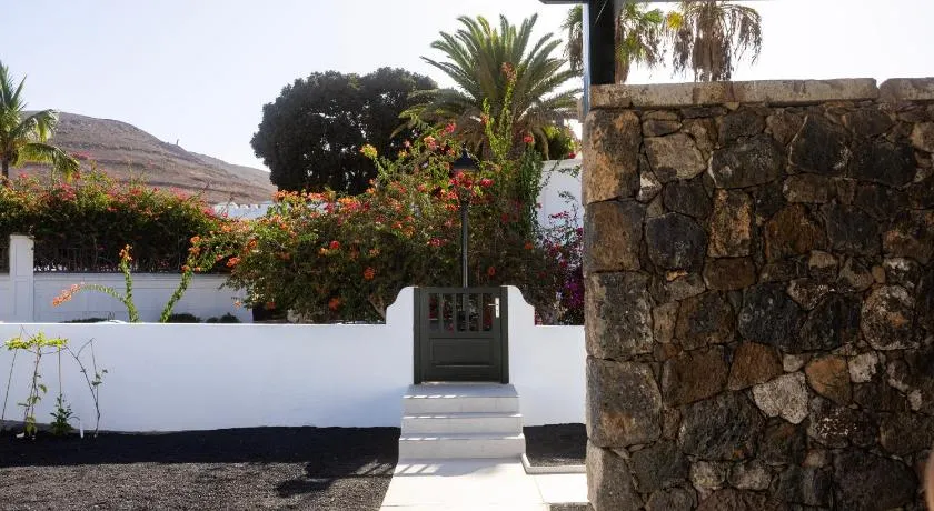 Casa Mercadé - Image 1
