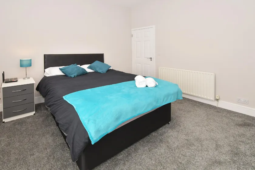 Townhouse @ Neville Street Stoke - Image 1