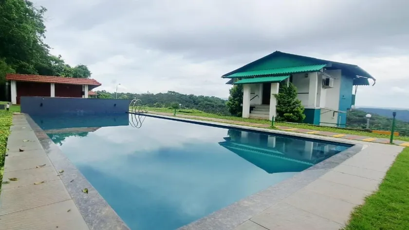 Fly Green Resort - Image 1