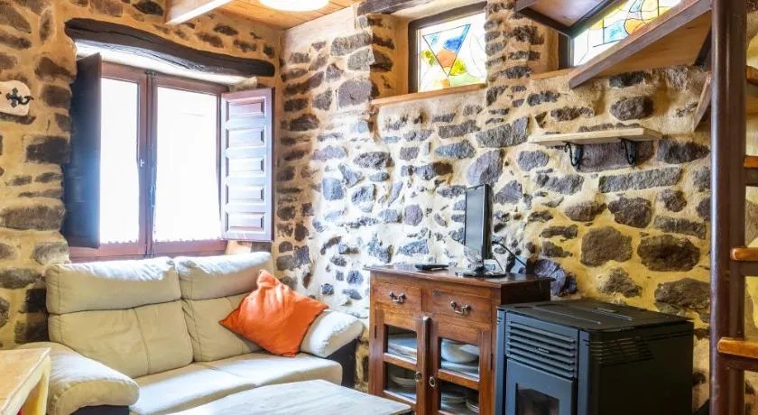 Casa de turismo rural Sardom3 - Image 1