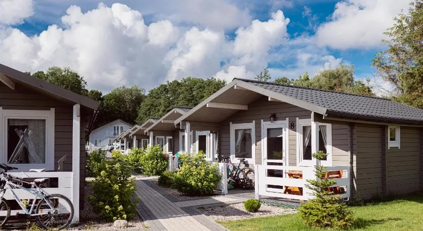 Chłopy Beach Resort - domki letniskowe i apartamenty - Image 1