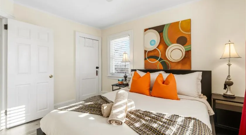 Family Retreat Near NYC w/ Parking & Views - Image 1
