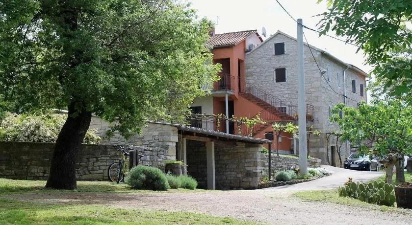 Apartments Mestri - Image 1