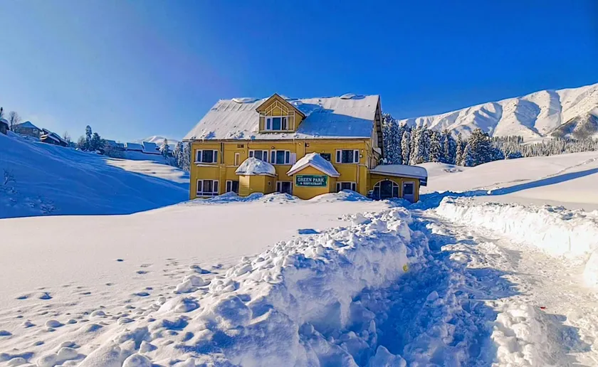 Green Park Hotel & Restaurant, Gulmarg - Image 1