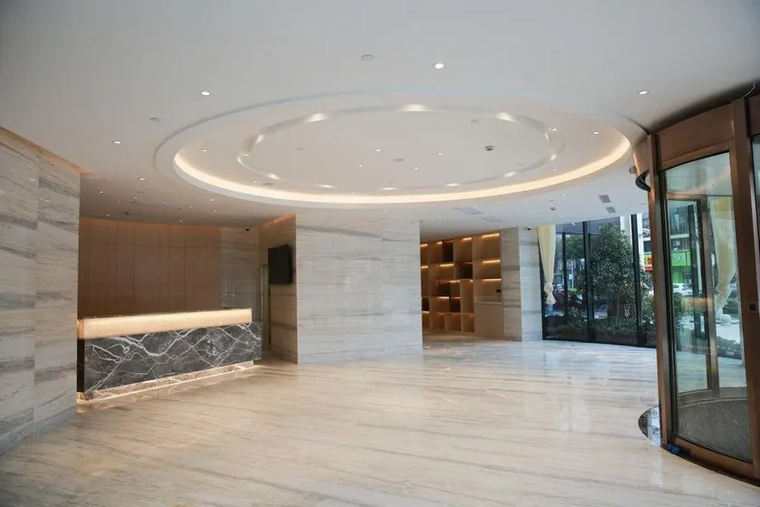 Kayee Hotel - Image 1