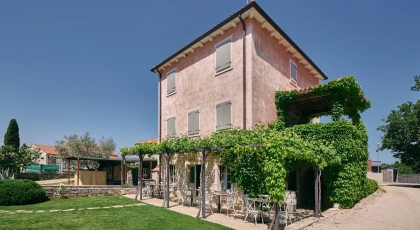 Winery Cuj Bed & Breakfast - Image 1