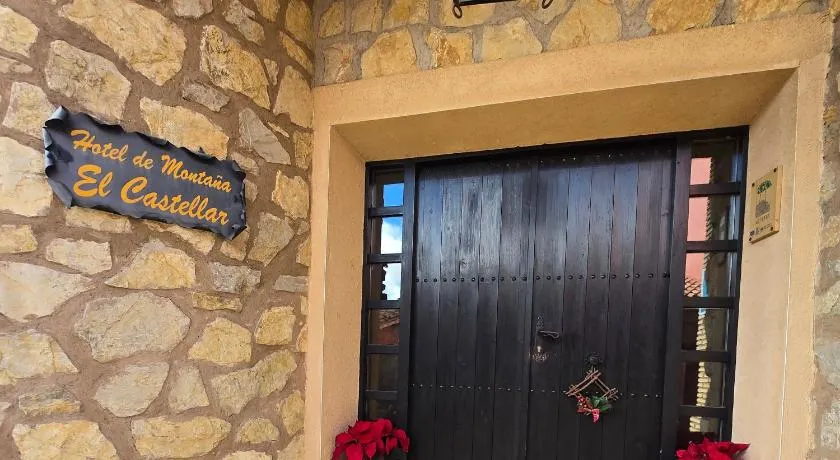 Hotel el Castellar - Image 1